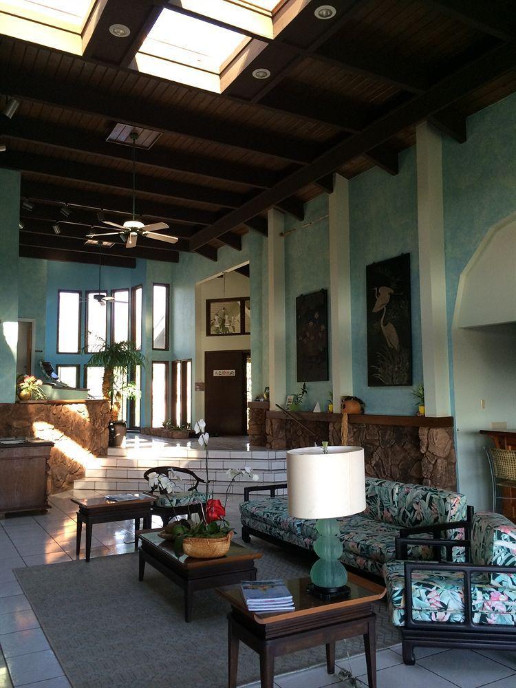 House Of Fountains Bed & Breakfast Лахайна Екстериор снимка